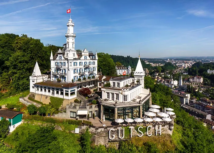 Hotel with view: Chateau Guetsch